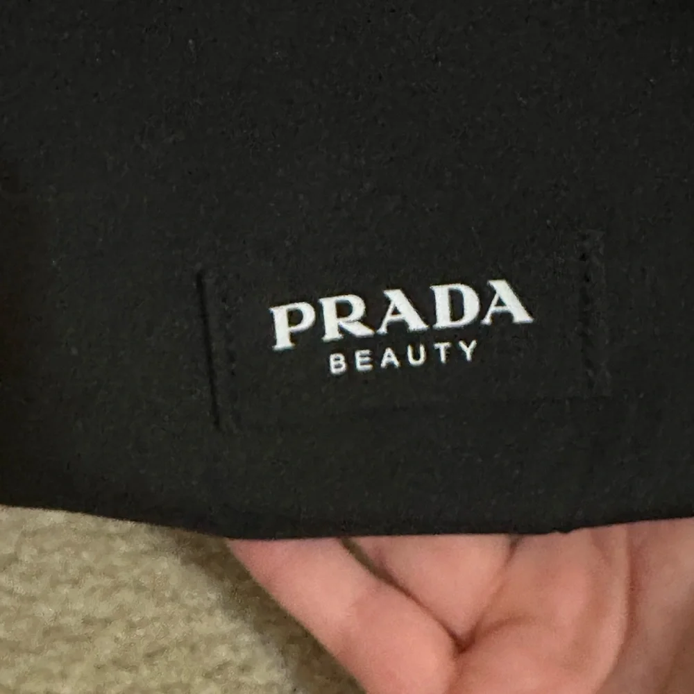 Prada Black and Cream Tote Bag - Picture 4 of 4